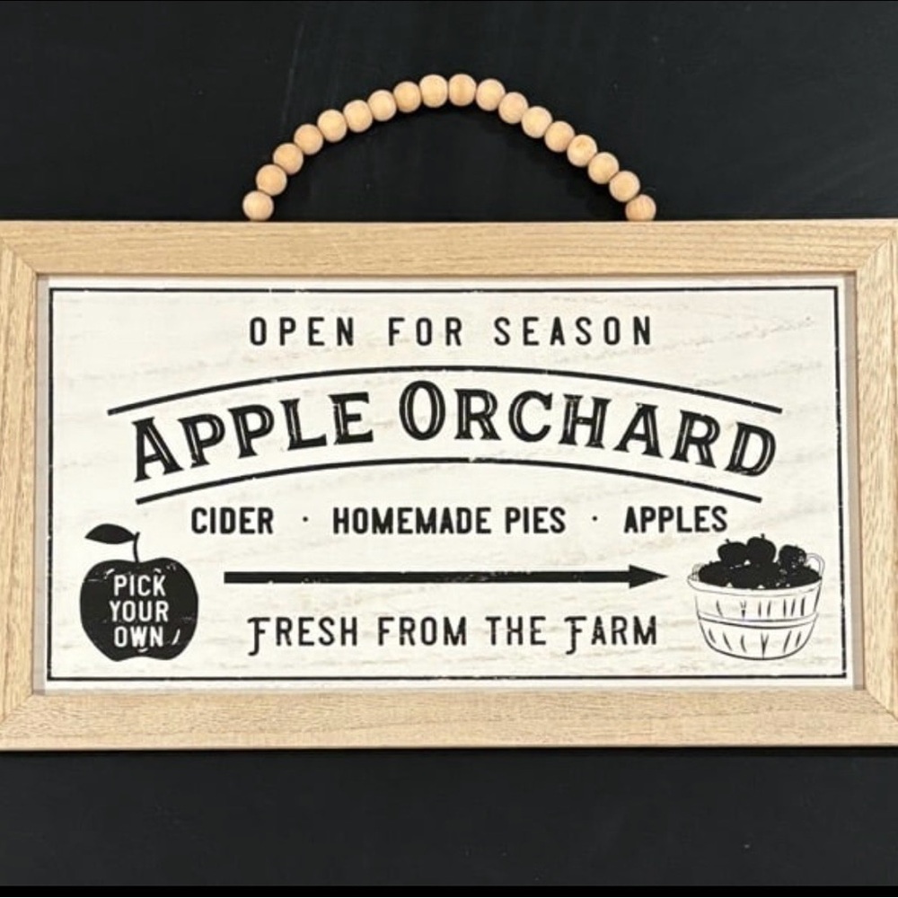Nature’s Harvest Apple Orchard Sign
